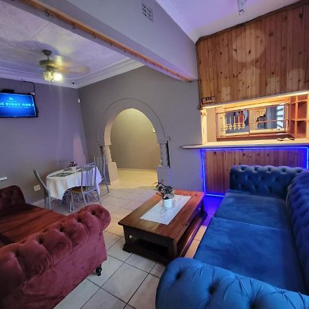 La-Nuel Guest Lodge بوكسبرغ المظهر الخارجي الصورة
