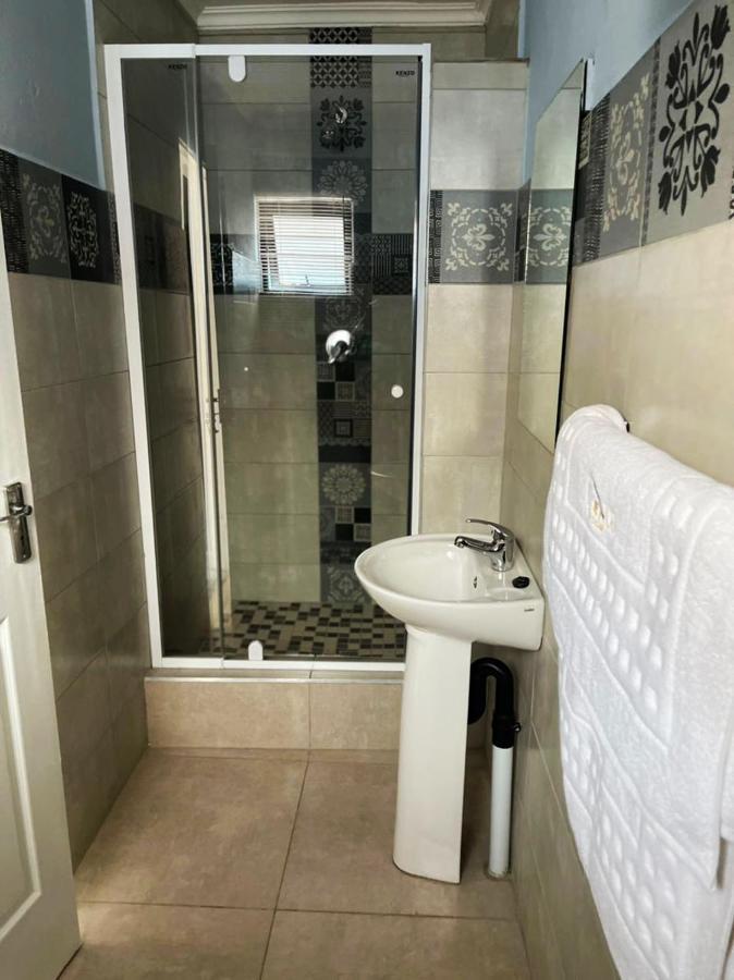 La-Nuel Guest Lodge بوكسبرغ المظهر الخارجي الصورة