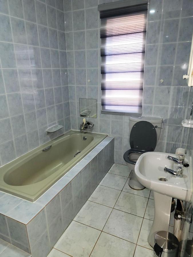 La-Nuel Guest Lodge بوكسبرغ المظهر الخارجي الصورة